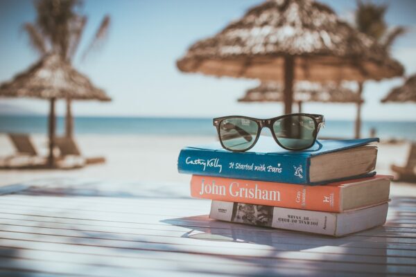 books-918521_1280